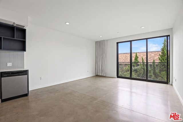 10810 Palms Boulevard 303, Los Angeles, CA 90034