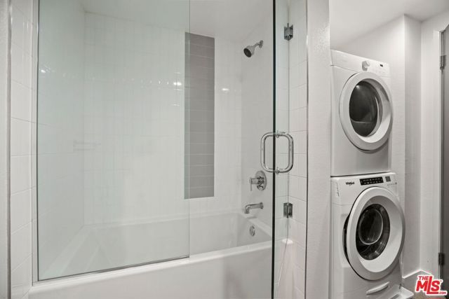 10810 Palms Boulevard 303, Los Angeles, CA 90034