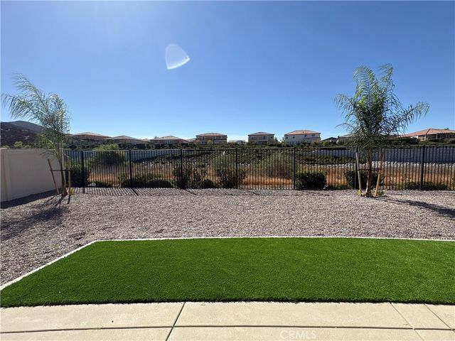 32865 Marin Fields Rd, Temecula, CA 92596