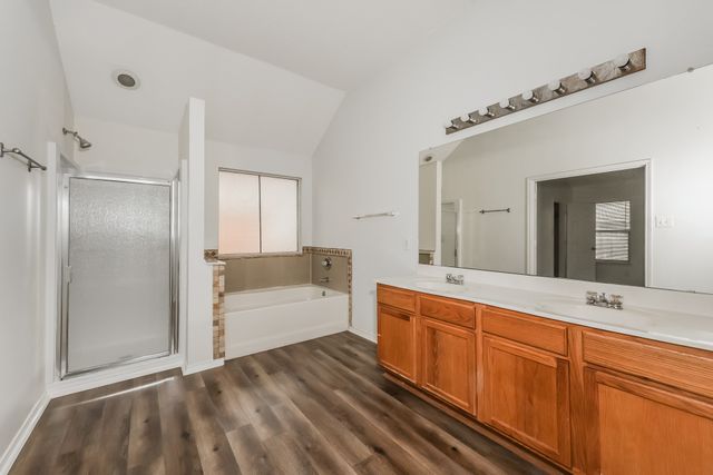 5051 Showdown Lane, Grand Prairie, TX 75052