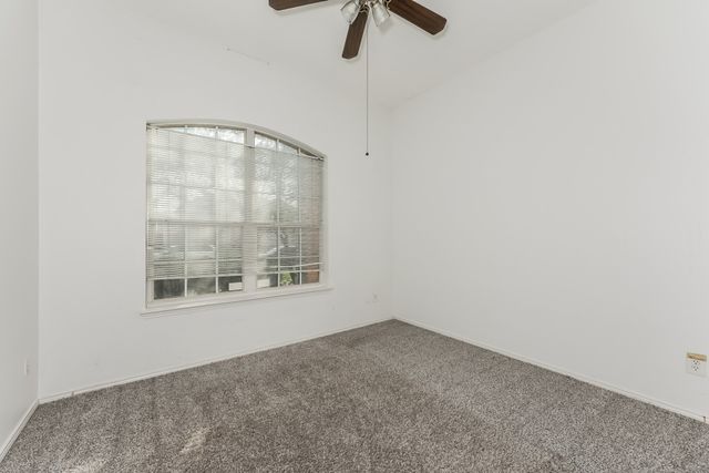 5051 Showdown Lane, Grand Prairie, TX 75052