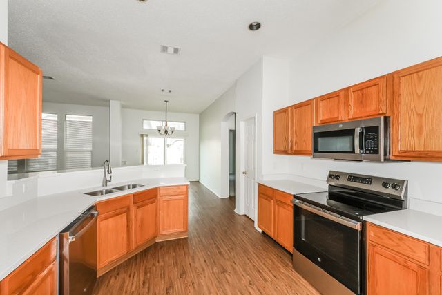 5051 Showdown Lane, Grand Prairie, TX 75052