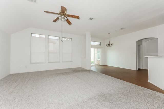 5051 Showdown Lane, Grand Prairie, TX 75052