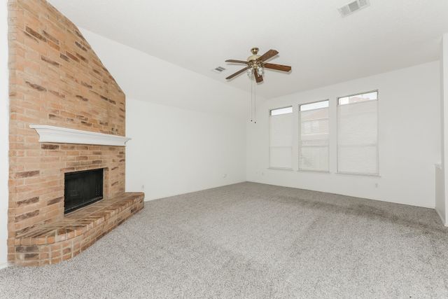 5051 Showdown Lane, Grand Prairie, TX 75052