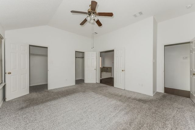 5051 Showdown Lane, Grand Prairie, TX 75052