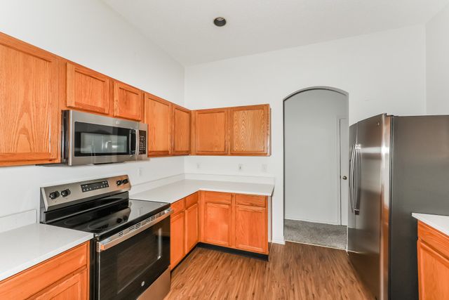 5051 Showdown Lane, Grand Prairie, TX 75052