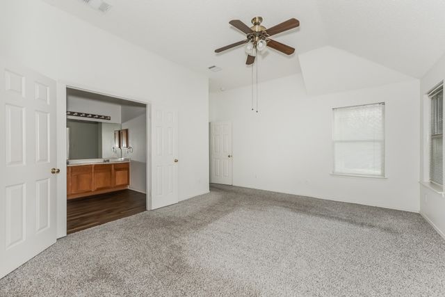 5051 Showdown Lane, Grand Prairie, TX 75052