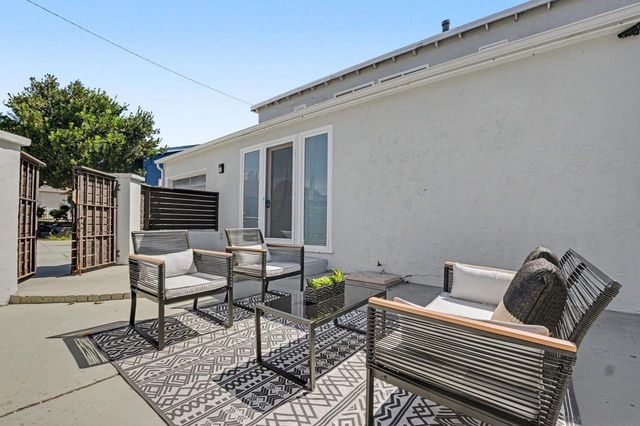 3503 Udall, San Diego, CA 92106