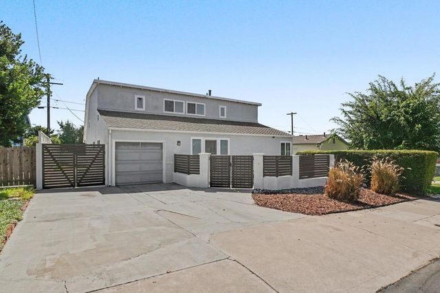 3503 Udall, San Diego, CA 92106