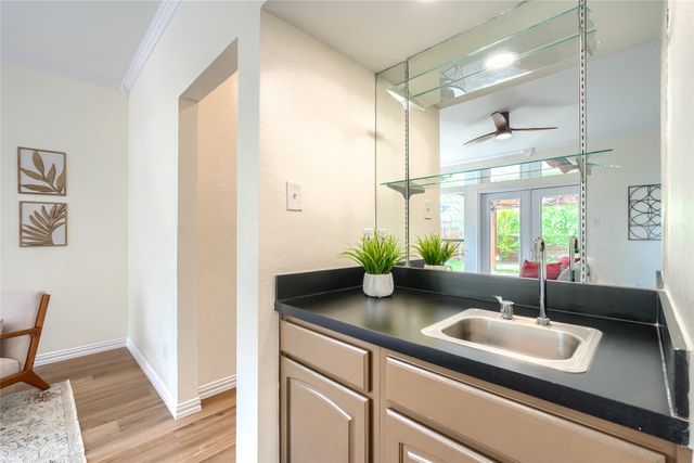 2157 Falcon Ridge Drive, Carrollton, TX 75010