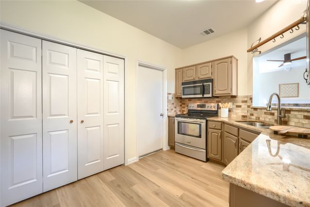 2157 Falcon Ridge Drive, Carrollton, TX 75010