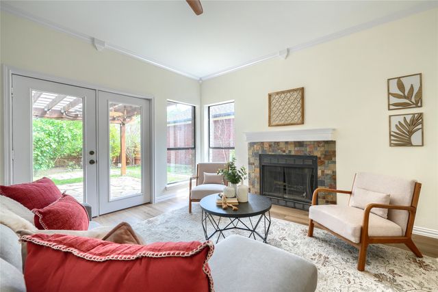 2157 Falcon Ridge Drive, Carrollton, TX 75010