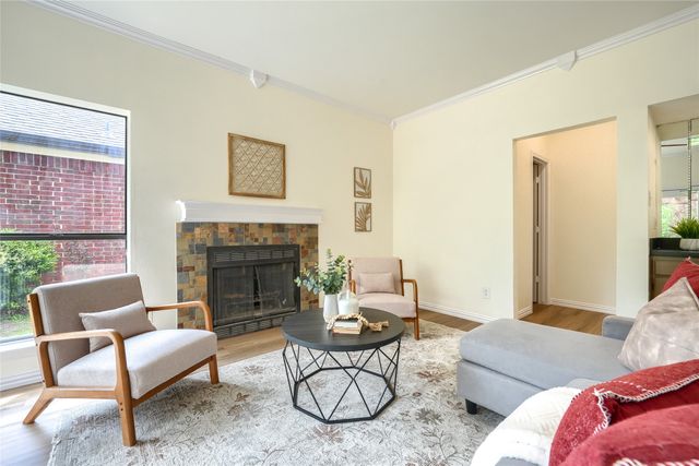 2157 Falcon Ridge Drive, Carrollton, TX 75010