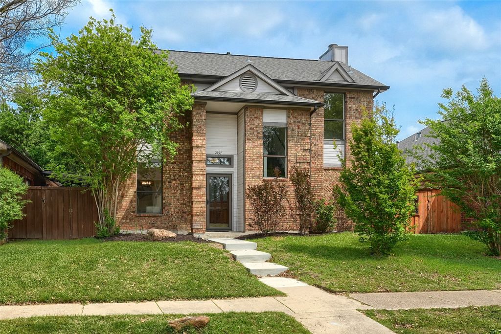 2157 Falcon Ridge Drive, Carrollton, TX 75010