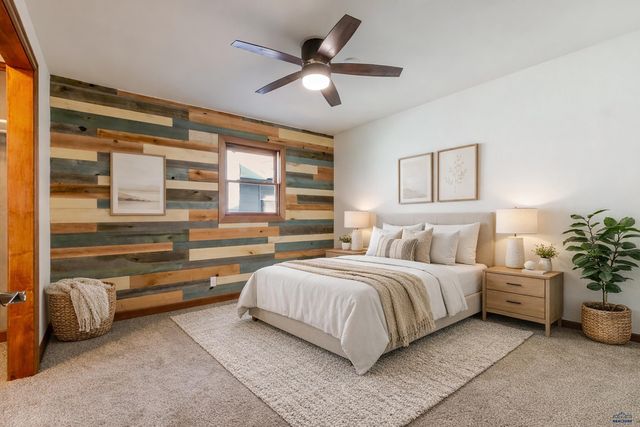 214 E ST ANNE, Rapid City, SD 57701