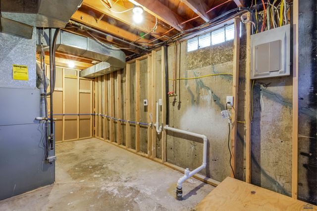 214 E ST ANNE, Rapid City, SD 57701