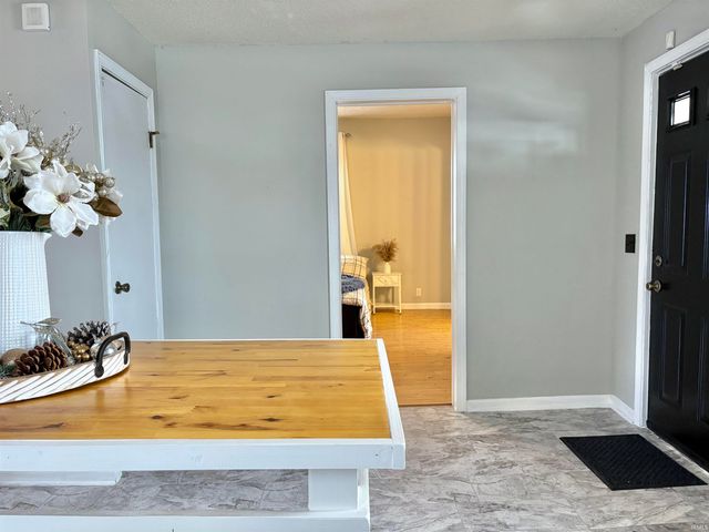 1927 Washington Avenue, Vincennes, IN 47591