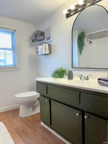 1927 Washington Avenue, Vincennes, IN 47591