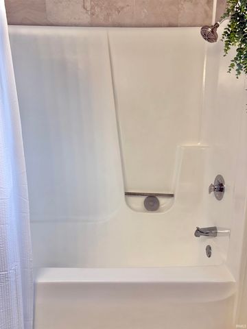 1927 Washington Avenue, Vincennes, IN 47591