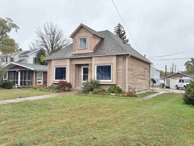 1927 Washington Avenue, Vincennes, IN 47591