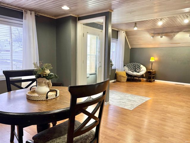 1927 Washington Avenue, Vincennes, IN 47591