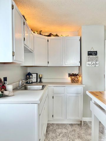 1927 Washington Avenue, Vincennes, IN 47591