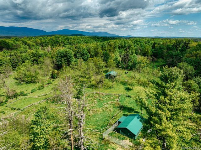 1693 Route 32, Saugerties, NY 12477