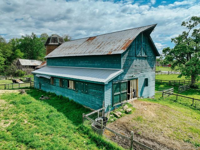 1693 Route 32, Saugerties, NY 12477