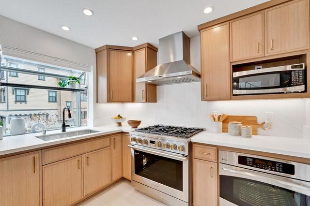 363 N Rengstorff Avenue 4, Mountain View, CA 94043