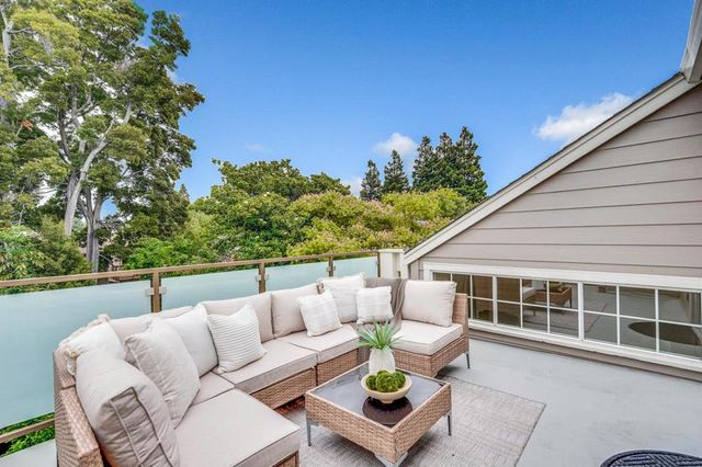 363 N Rengstorff Avenue 4, Mountain View, CA 94043