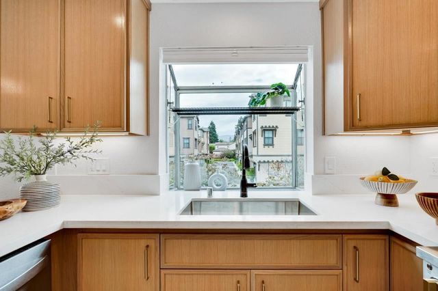 363 N Rengstorff Avenue 4, Mountain View, CA 94043