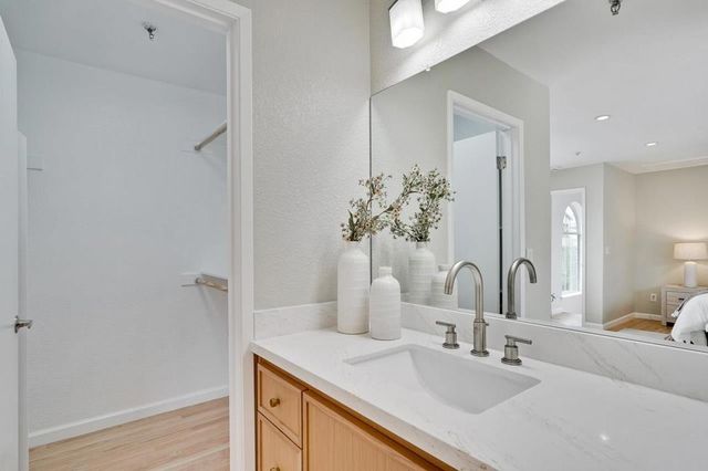 363 N Rengstorff Avenue 4, Mountain View, CA 94043
