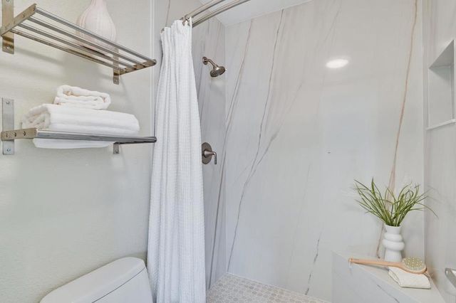 363 N Rengstorff Avenue 4, Mountain View, CA 94043