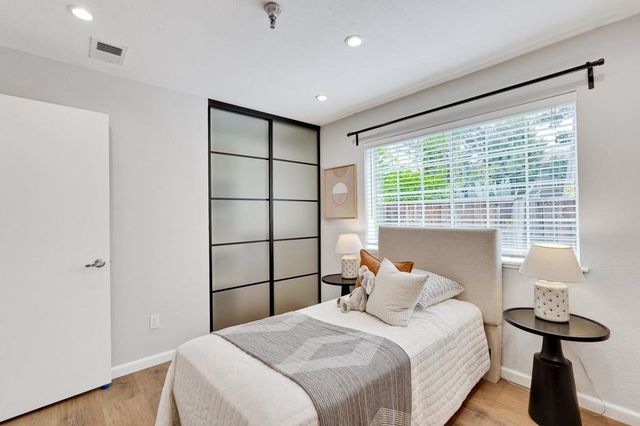 363 N Rengstorff Avenue 4, Mountain View, CA 94043
