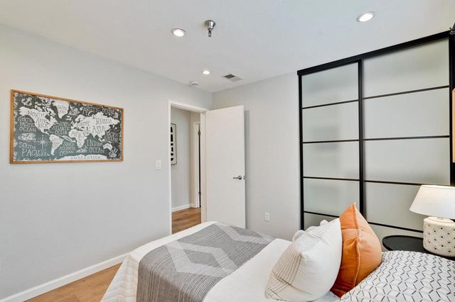 363 N Rengstorff Avenue 4, Mountain View, CA 94043