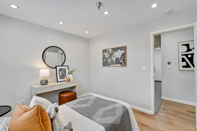 363 N Rengstorff Avenue 4, Mountain View, CA 94043