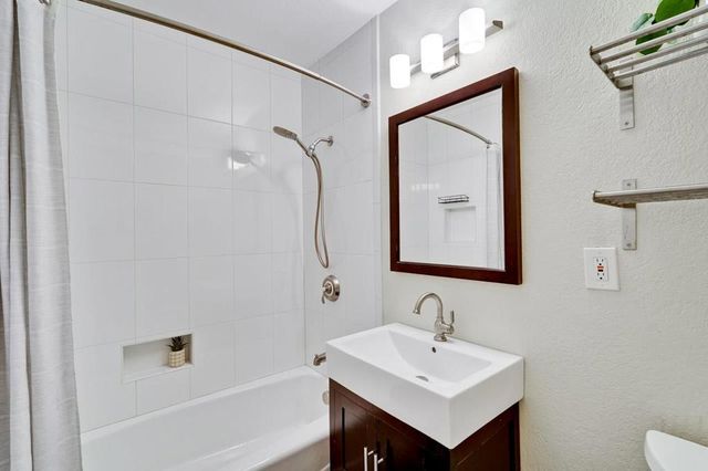 363 N Rengstorff Avenue 4, Mountain View, CA 94043