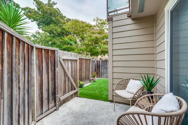 363 N Rengstorff Avenue 4, Mountain View, CA 94043