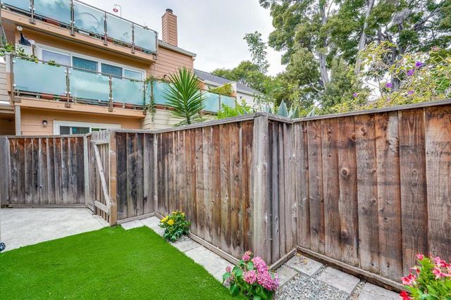 363 N Rengstorff Avenue 4, Mountain View, CA 94043