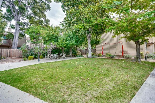 363 N Rengstorff Avenue 4, Mountain View, CA 94043