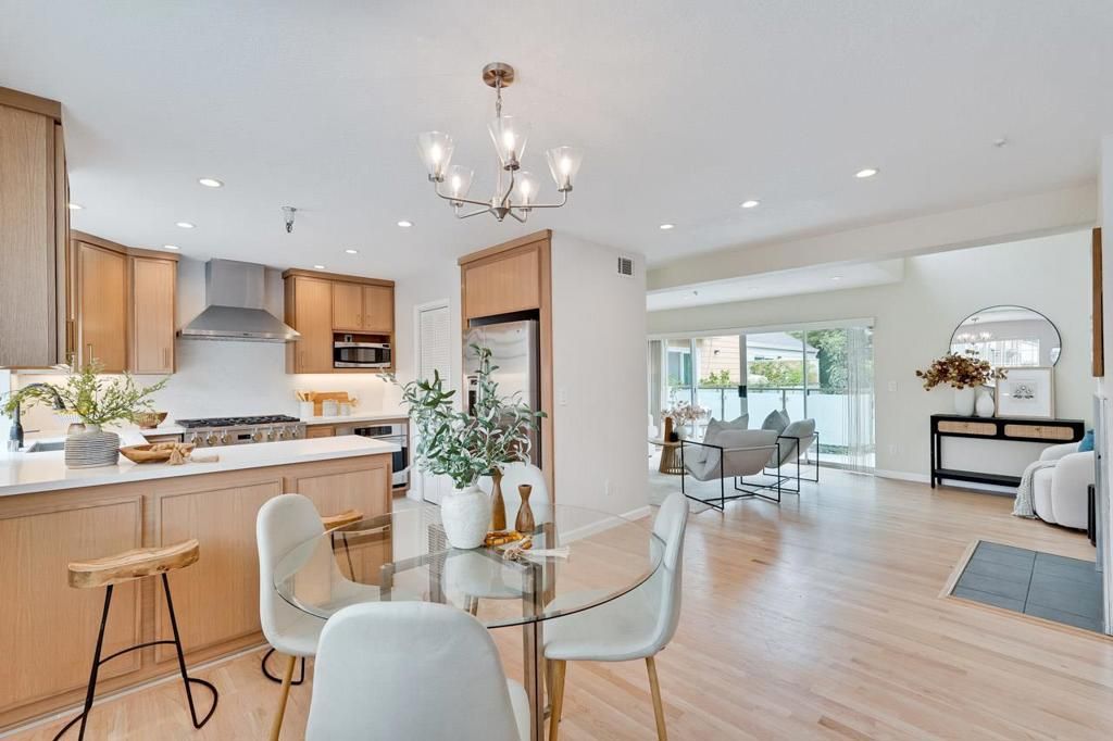363 N Rengstorff Avenue 4, Mountain View, CA 94043