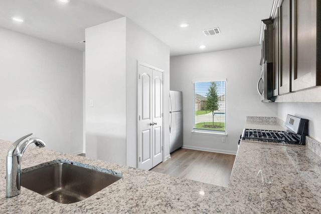 13401 Gitty Up Circle, Cresson, TX 76035