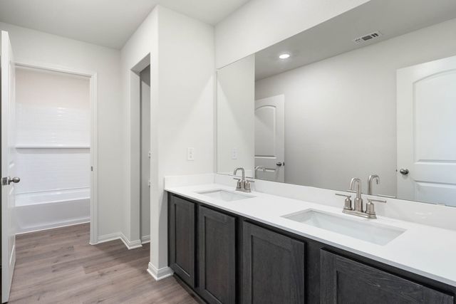 13401 Gitty Up Circle, Cresson, TX 76035