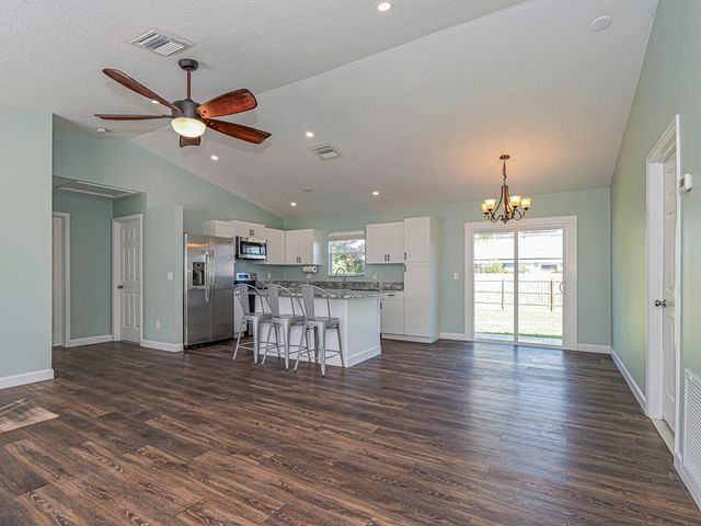 756 SW 18th Pl Place SW, Vero Beach, FL 32962