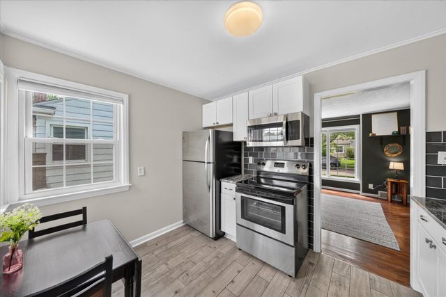 2331 Rowland Avenue, Royal Oak City, MI 48067