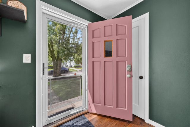 2331 Rowland Avenue, Royal Oak City, MI 48067