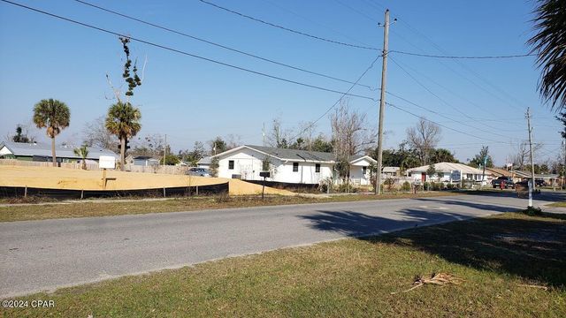 1307 Florida Avenue, Lynn Haven, FL 32444