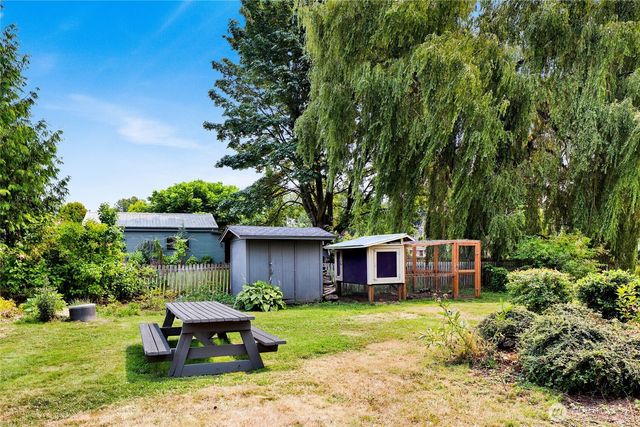 875 Adelia Street, Blaine, WA 98230