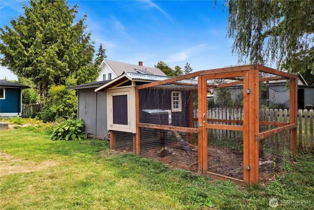 875 Adelia Street, Blaine, WA 98230