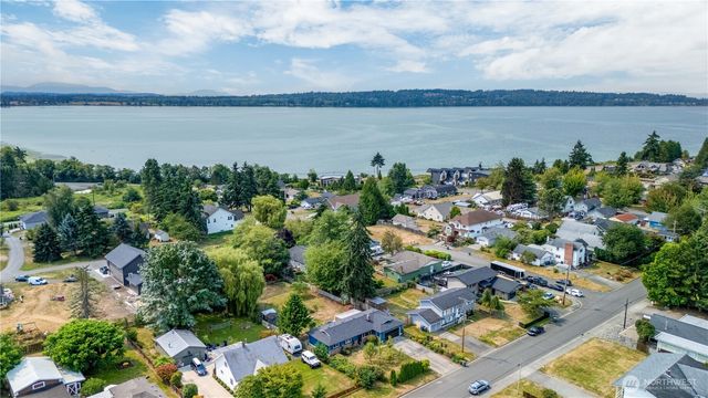 875 Adelia Street, Blaine, WA 98230